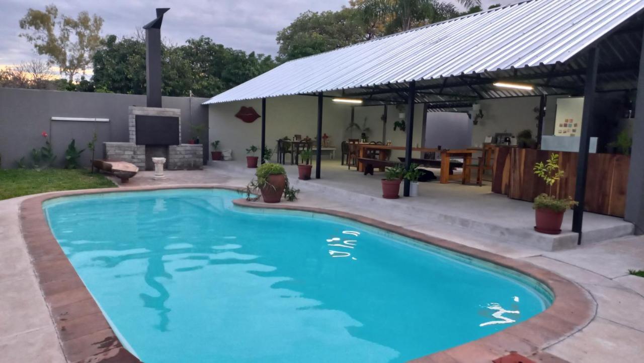 Urban Farm Haus Guesthouse Rundu Exterior photo